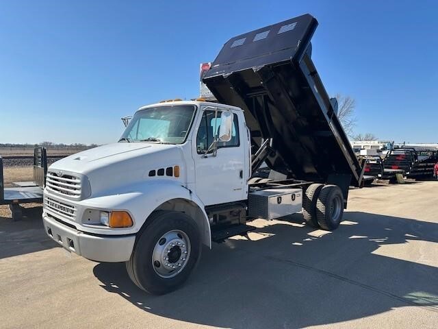 2002 STERLING M5500 in Lake Crystal, MN