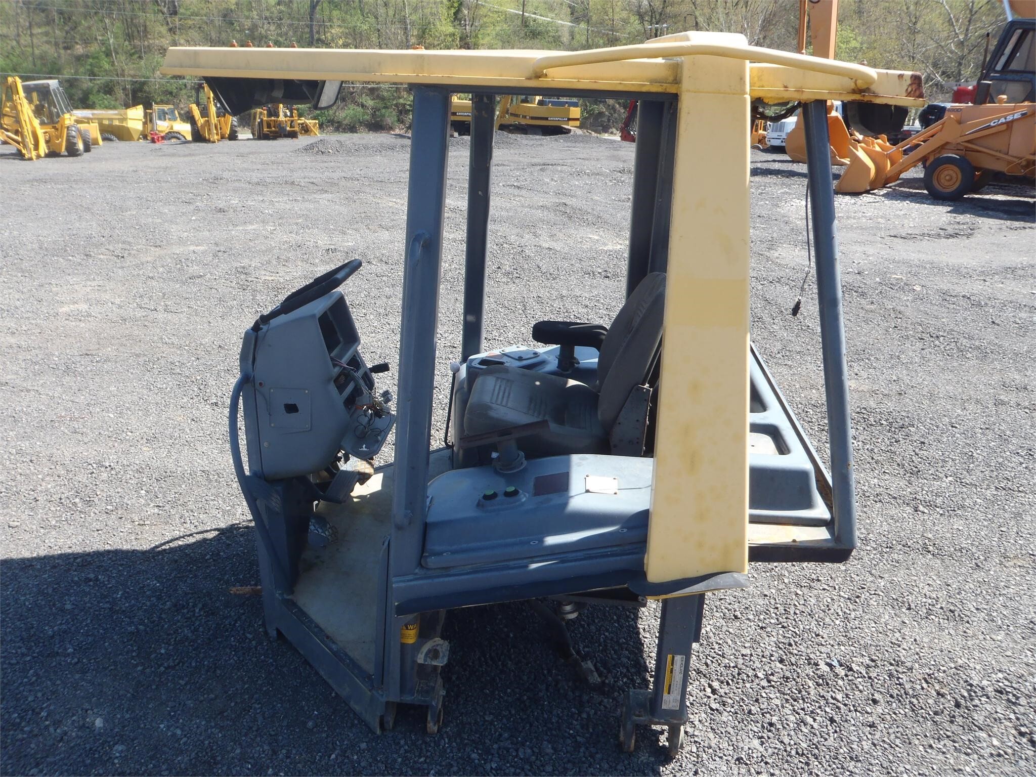 NEW HOLLAND Attachment in Rich Creek, VA