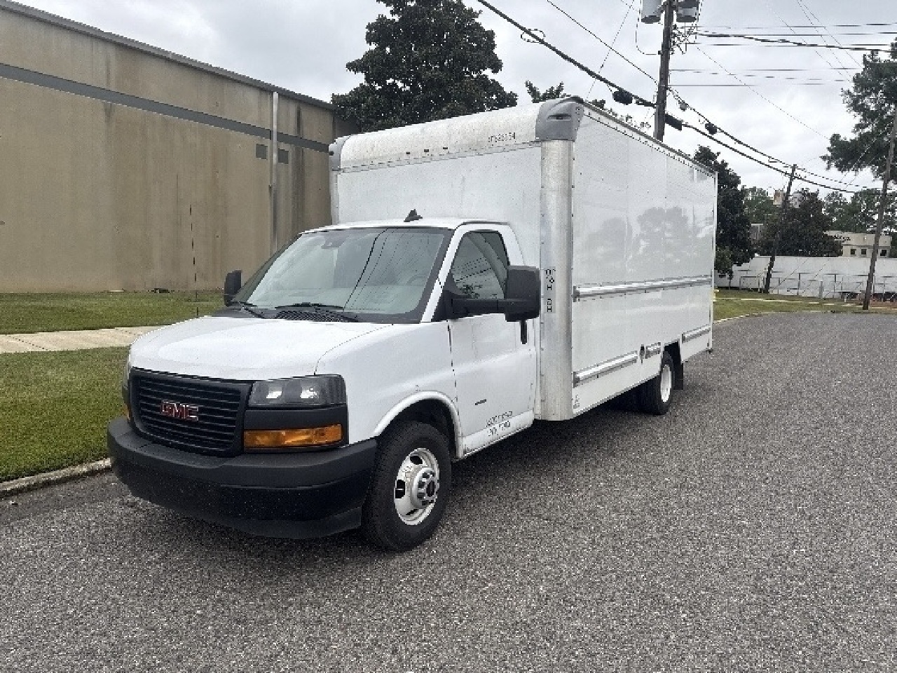 2022 GMC SAVANA in New Castle, DE