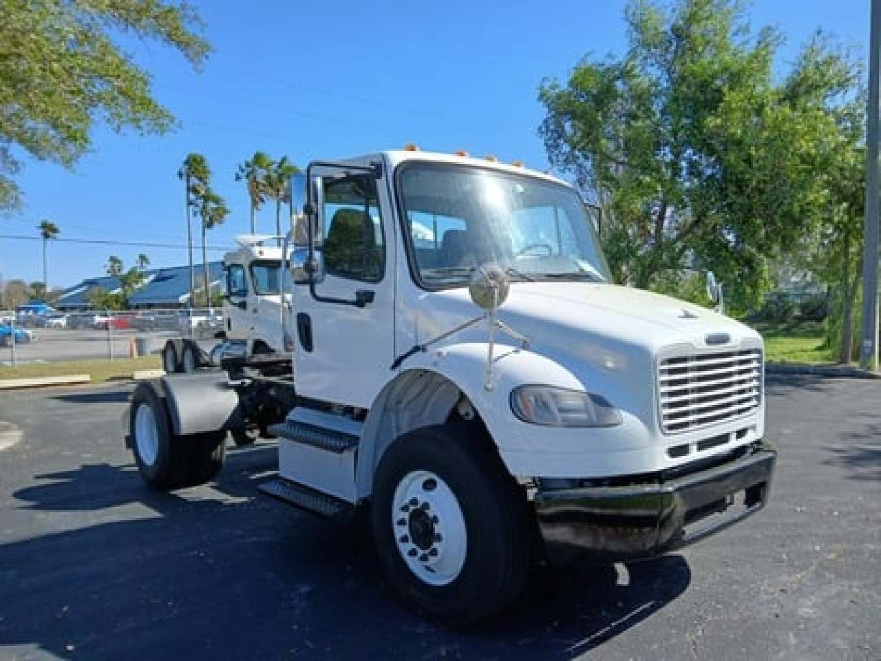2017 FREIGHTLINER BUSINESS CLASS M2 106 in New Castle, DE
