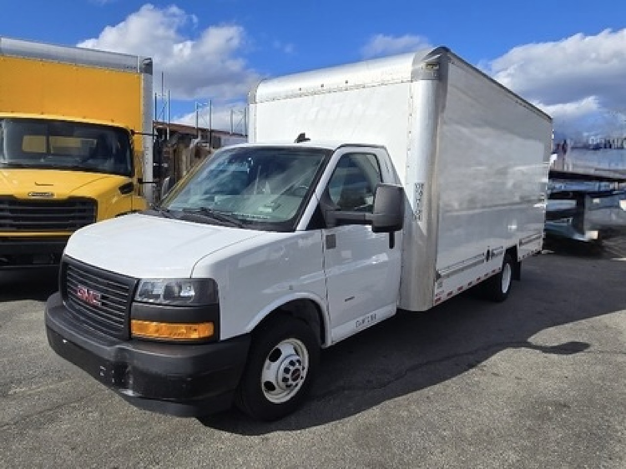 2021 GMC SAVANA in New Castle, DE
