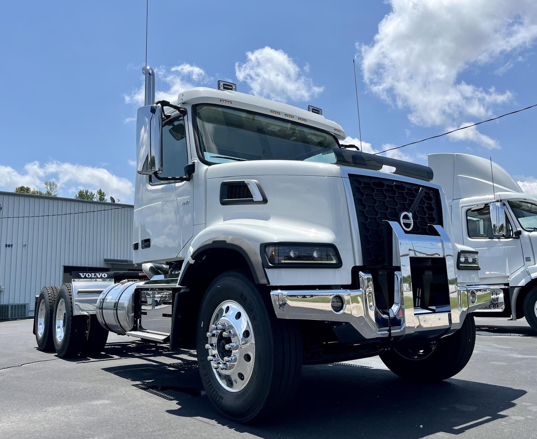 2027 VOLVO VHD64FT300 in Mobile, AL