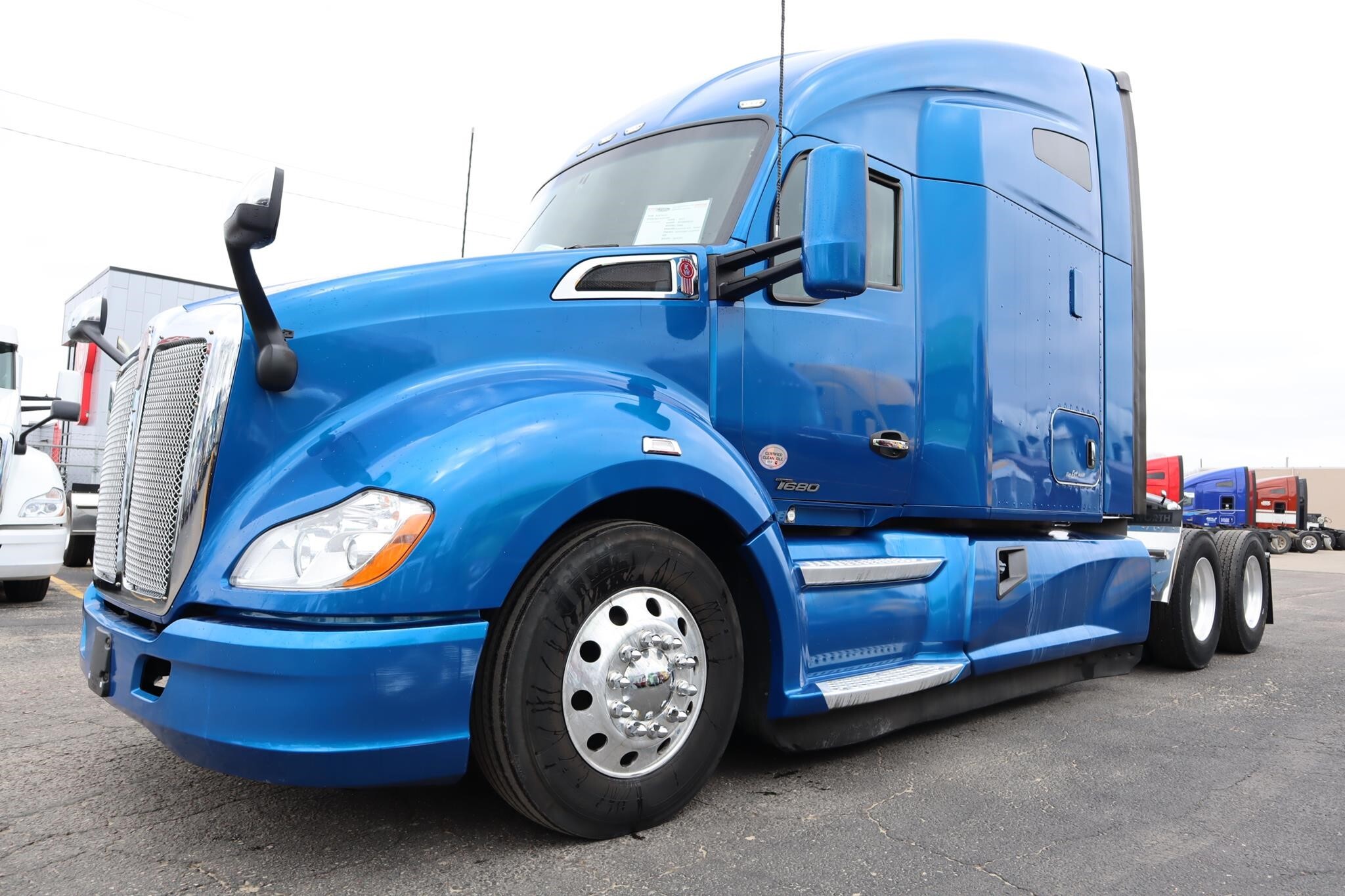 2022 KENWORTH T680 in Sioux Falls, SD