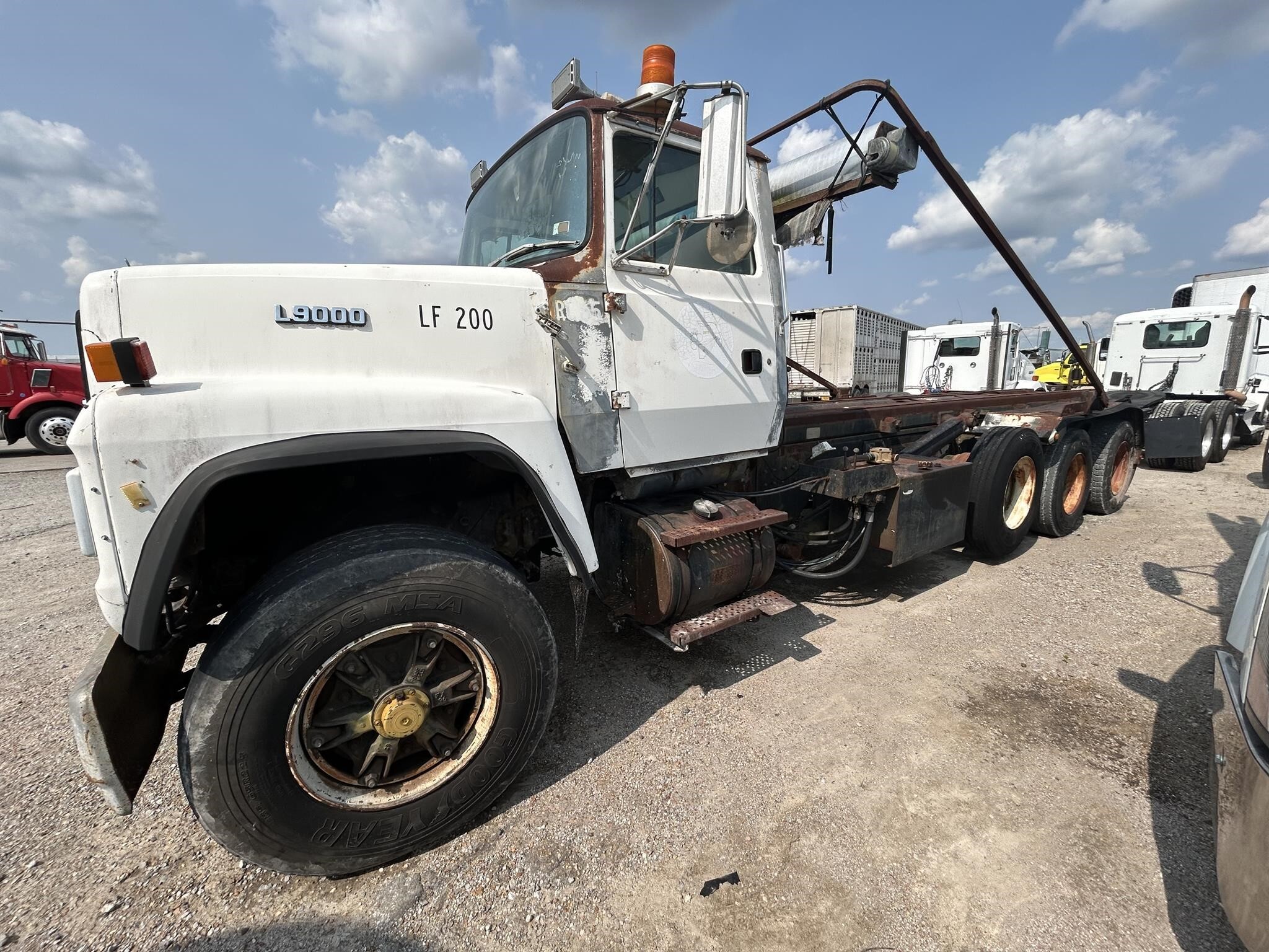 1992 FORD L9000 in Covington, TN