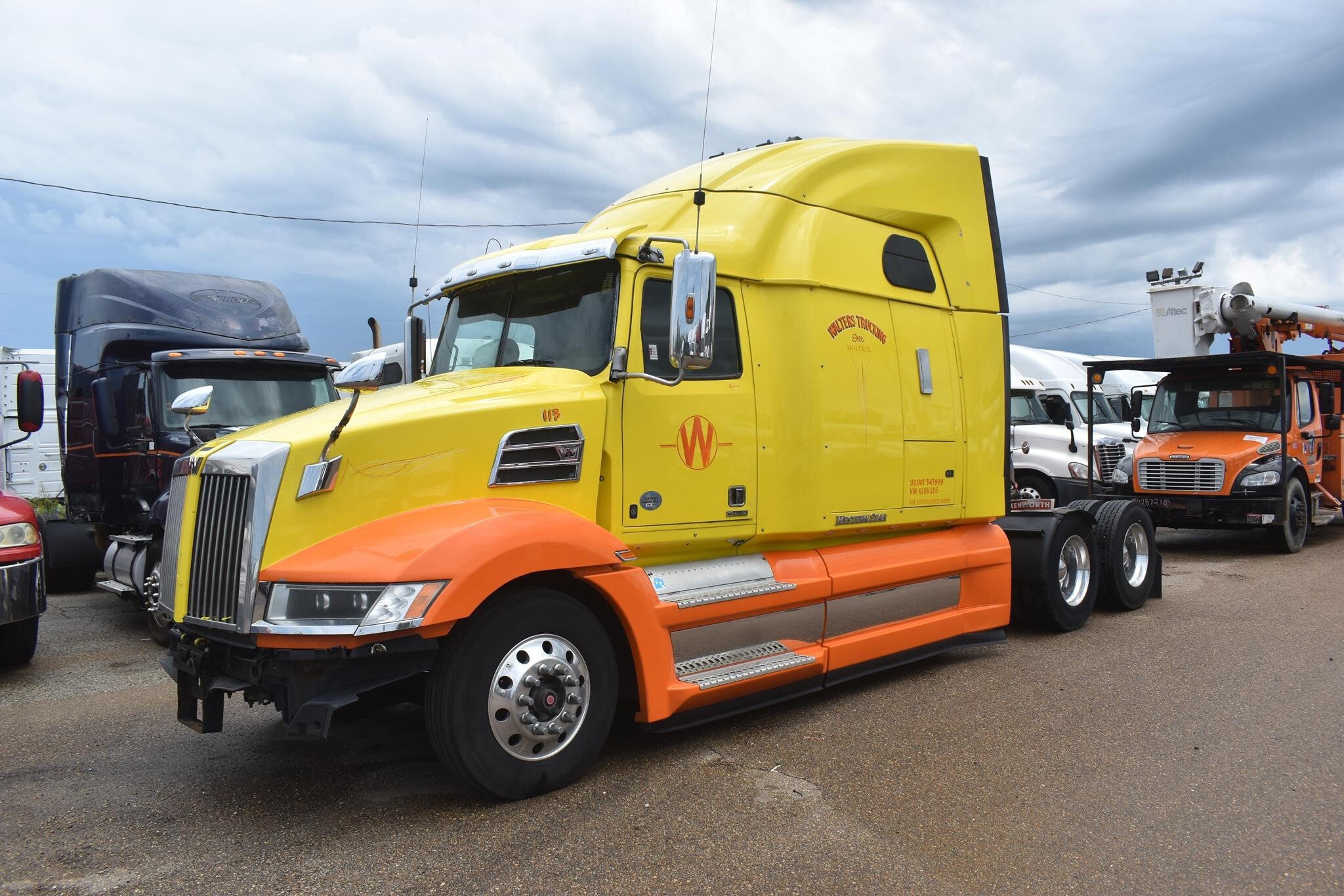 2019 WESTERN STAR 5700XE in Covington, TN