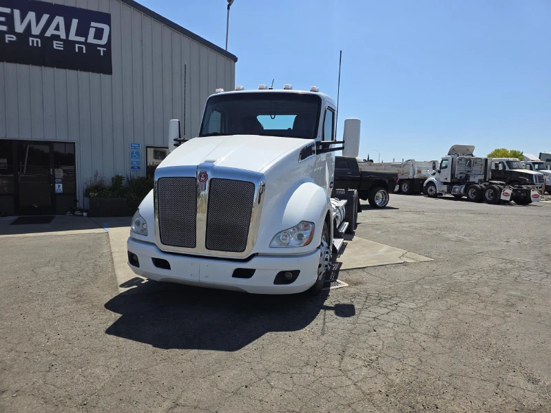 2021 KENWORTH T680