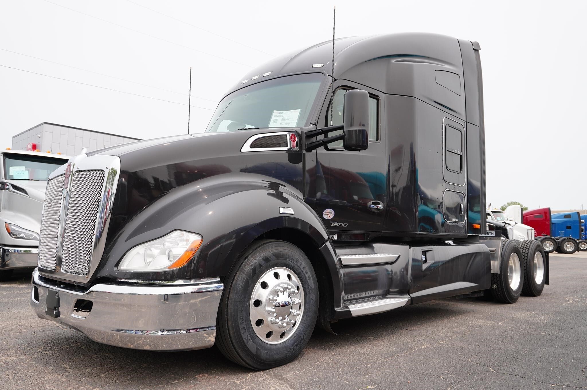 2021 KENWORTH T680 in Sioux Falls, SD