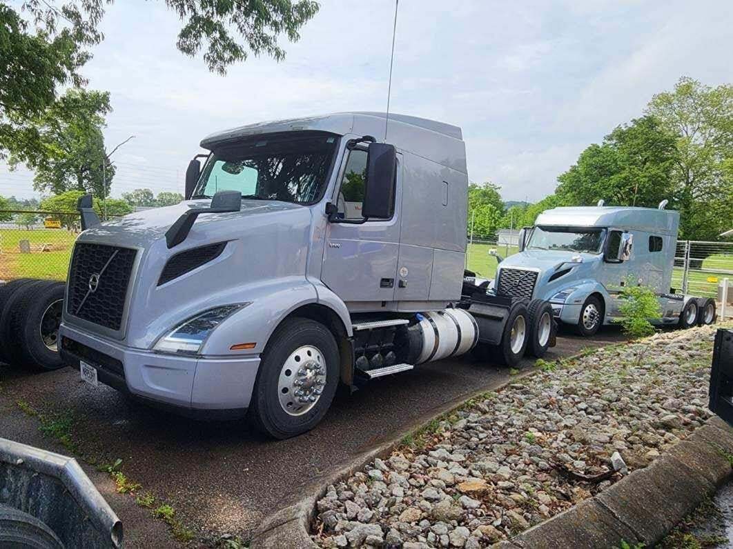 2020 VOLVO VNL64T640 in Nashville, TN