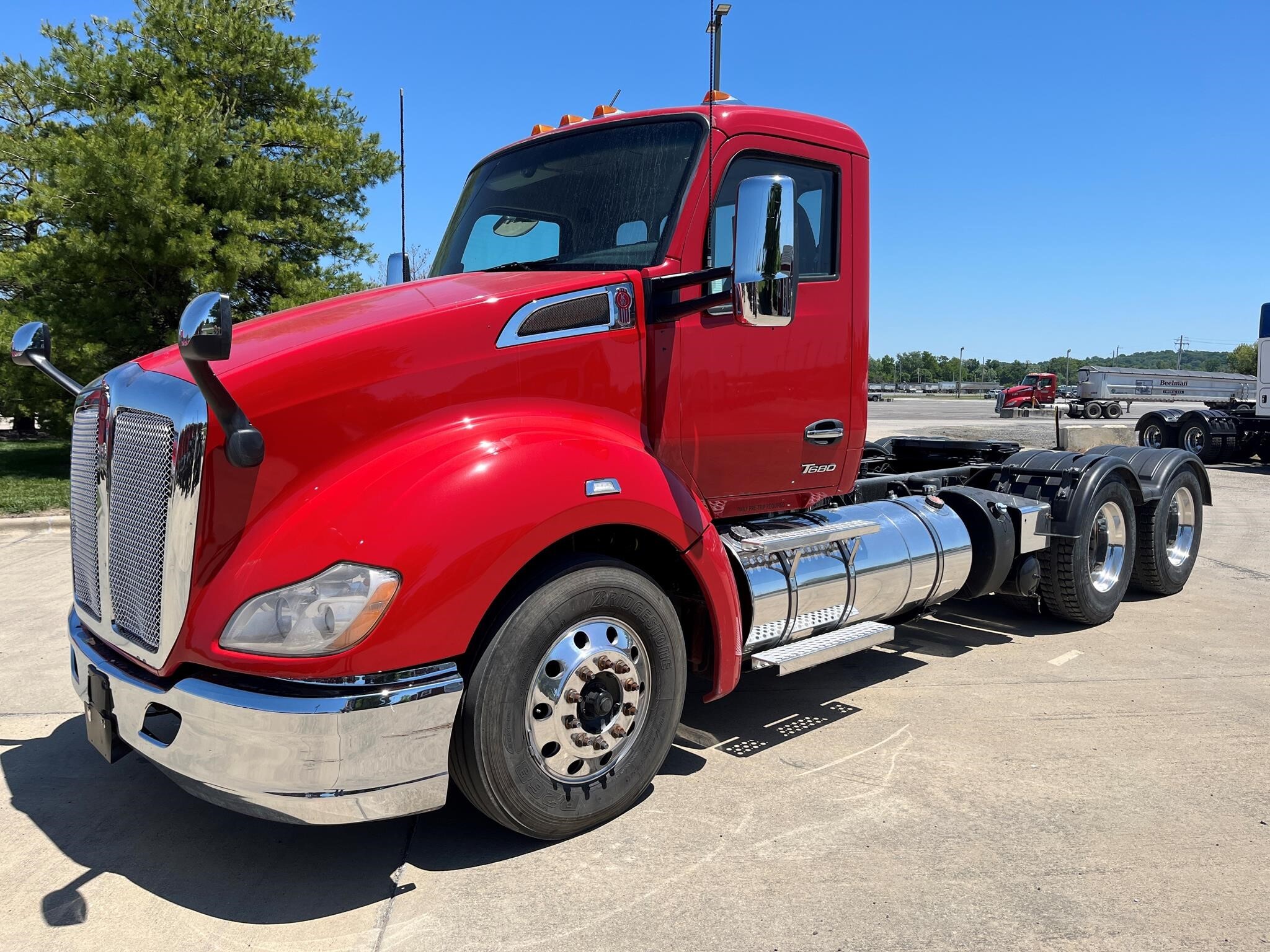 2022 KENWORTH T680 in East Saint Louis, IL