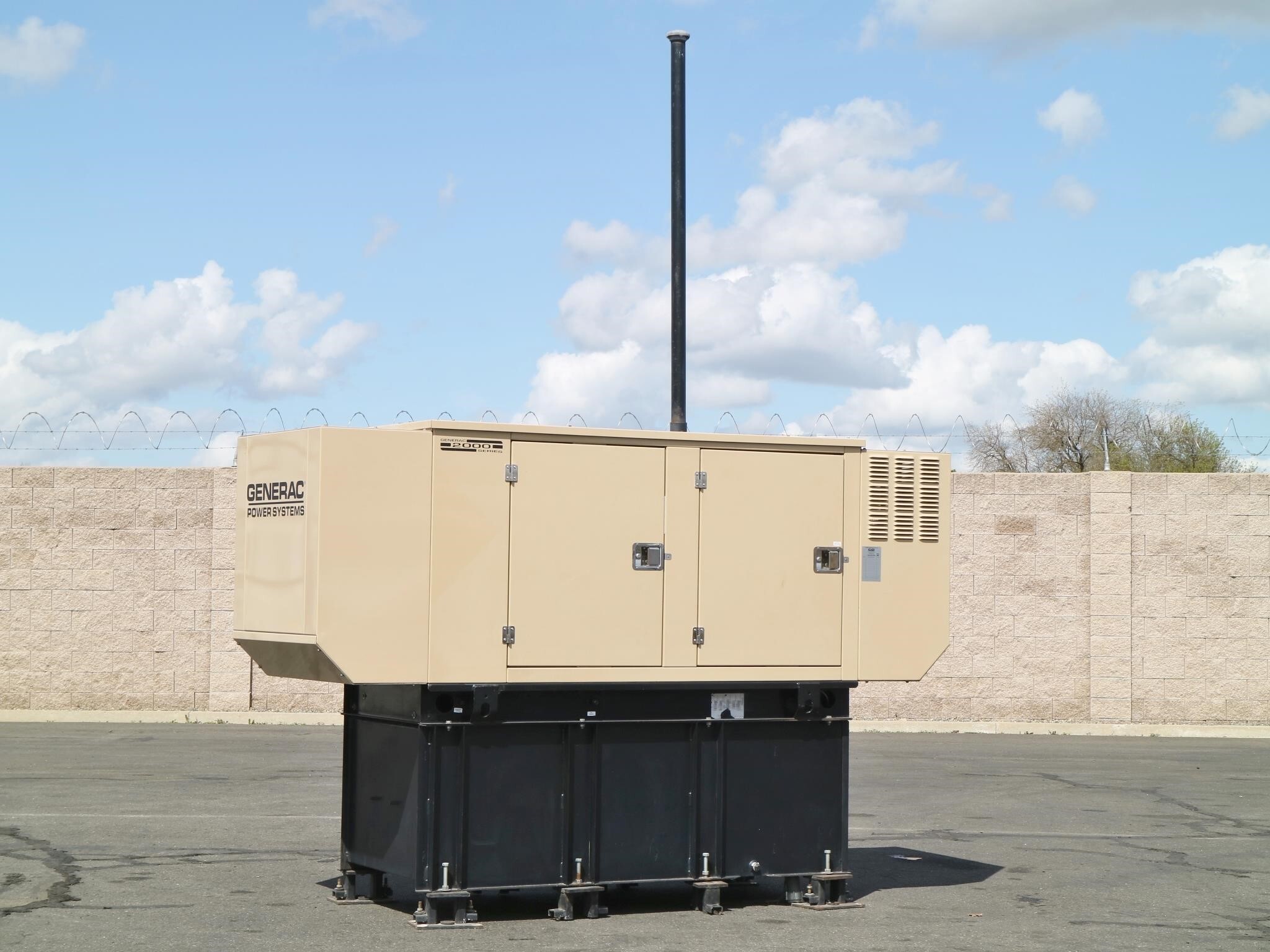 2002 GENERAC 30 KW in Sacramento, CA