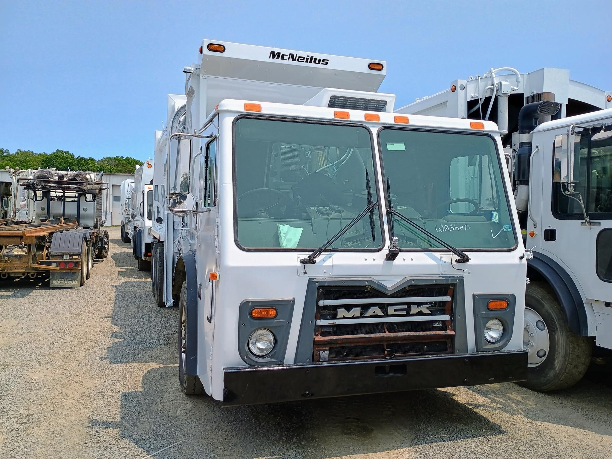 2011 MACK 600 in Bealeton, VA
