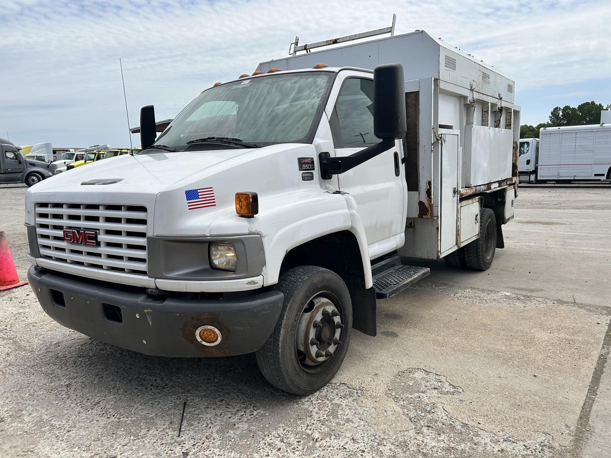2007 GMC C5500 in Covington, TN