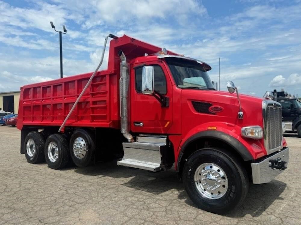2021 PETERBILT 567 in Chatham, VA