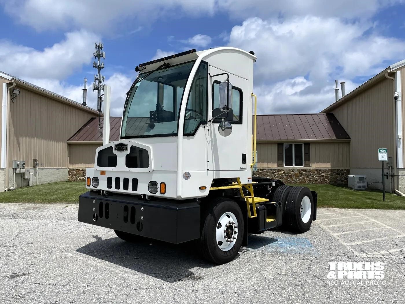 2022 AUTOCAR XSPOTTER ACTT in Honey Brook, PA
