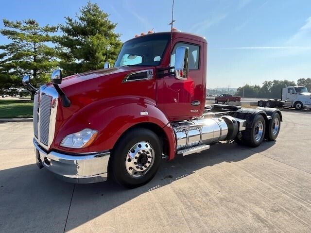 2022 KENWORTH T680 in East Saint Louis, IL