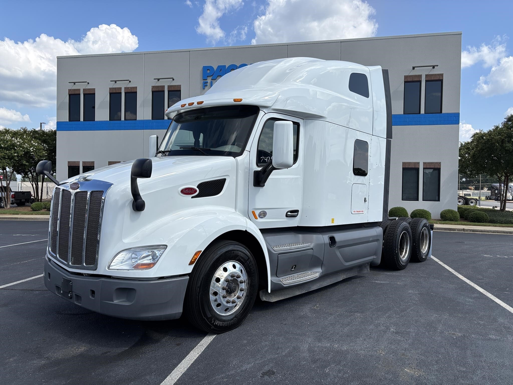 2021 PETERBILT 579 in Spartanburg, SC