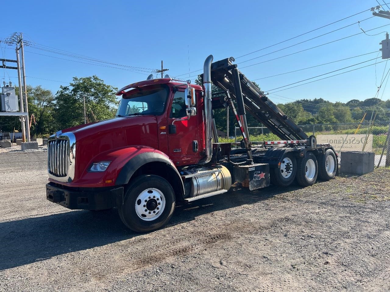 2019 INTERNATIONAL HX in Westminster, VT