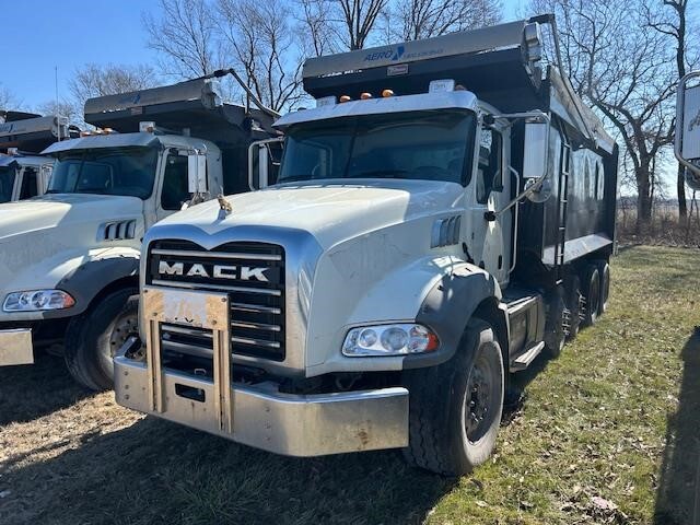 2020 MACK GRANITE in Petersburg, IN