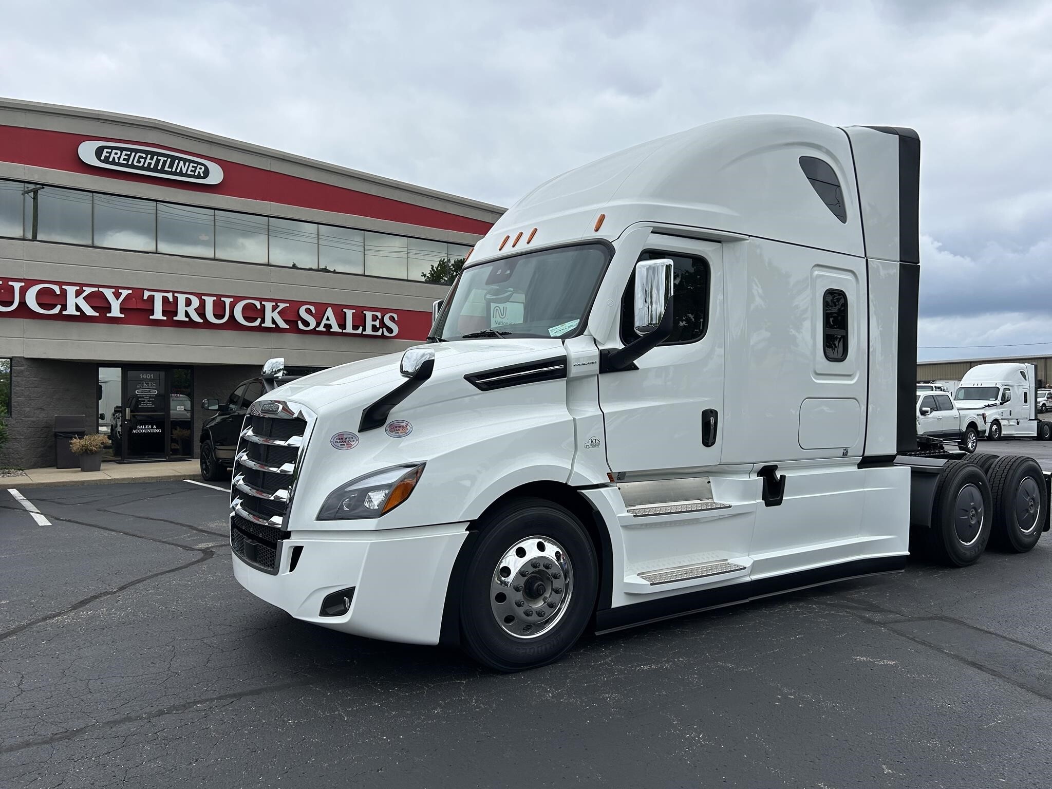 2026 FREIGHTLINER CASCADIA 126 in Jeffersonville, IN