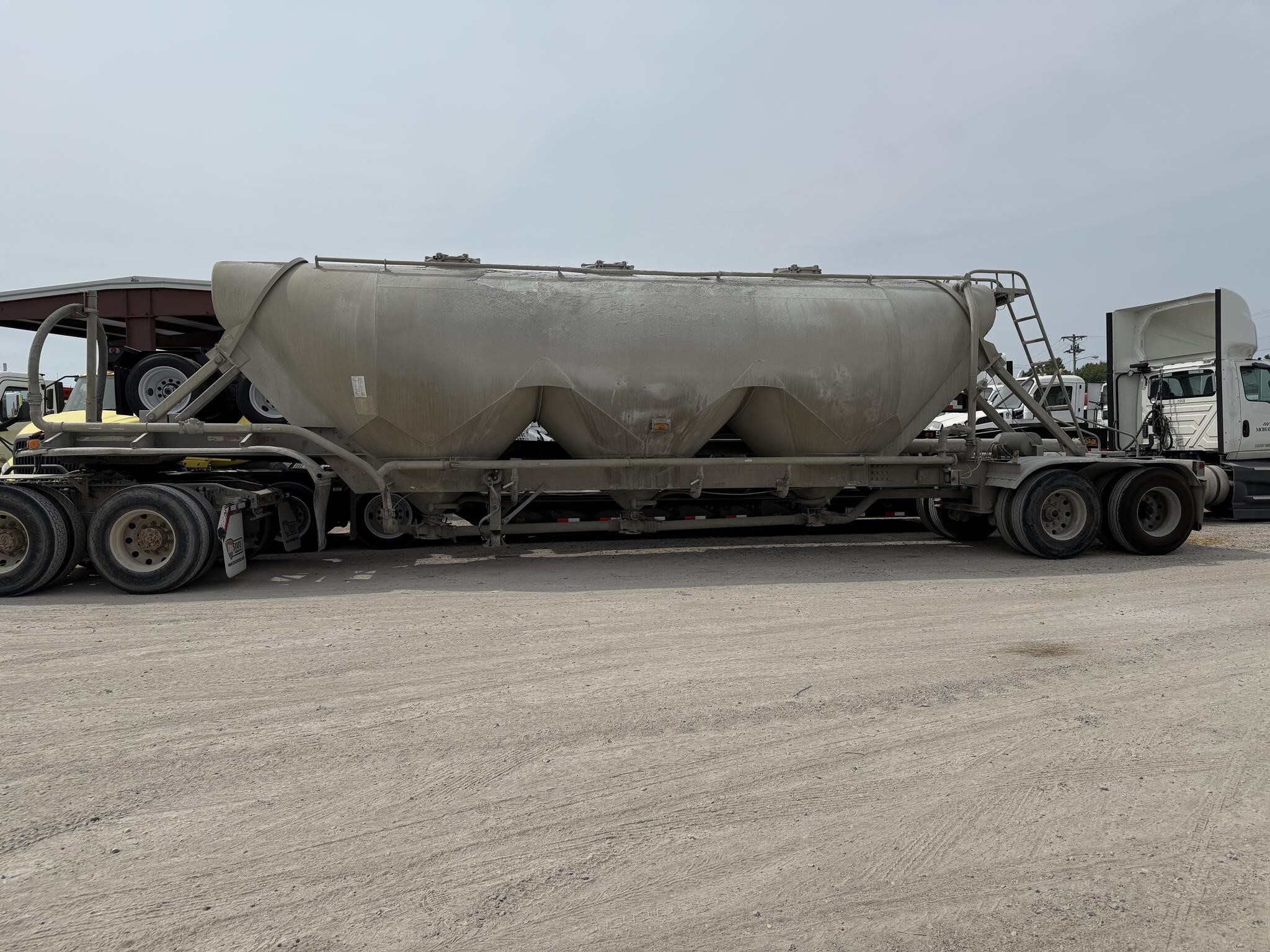 2007 VANTAGE 1000 CUBE PNUEMATIC TANK in Covington, TN