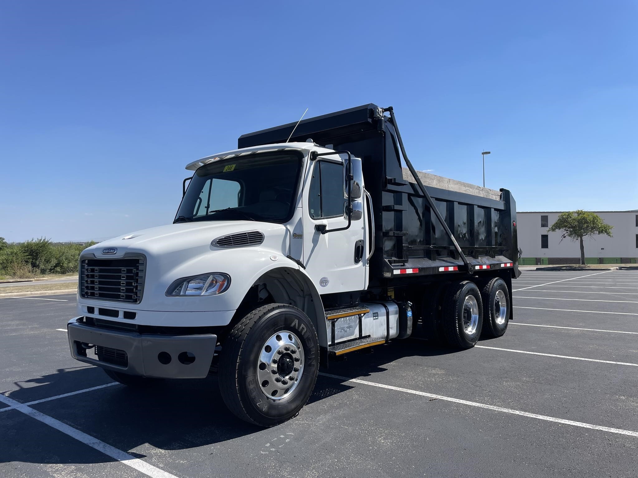 2016 FREIGHTLINER BUSINESS CLASS M2 106 in San Antonio, TX