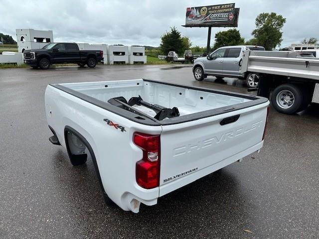 2025 CHEVROLET 8 FT in Lake Crystal, MN