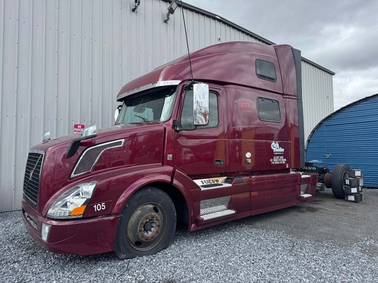 2016 VOLVO VNL780 in Bethel, PA