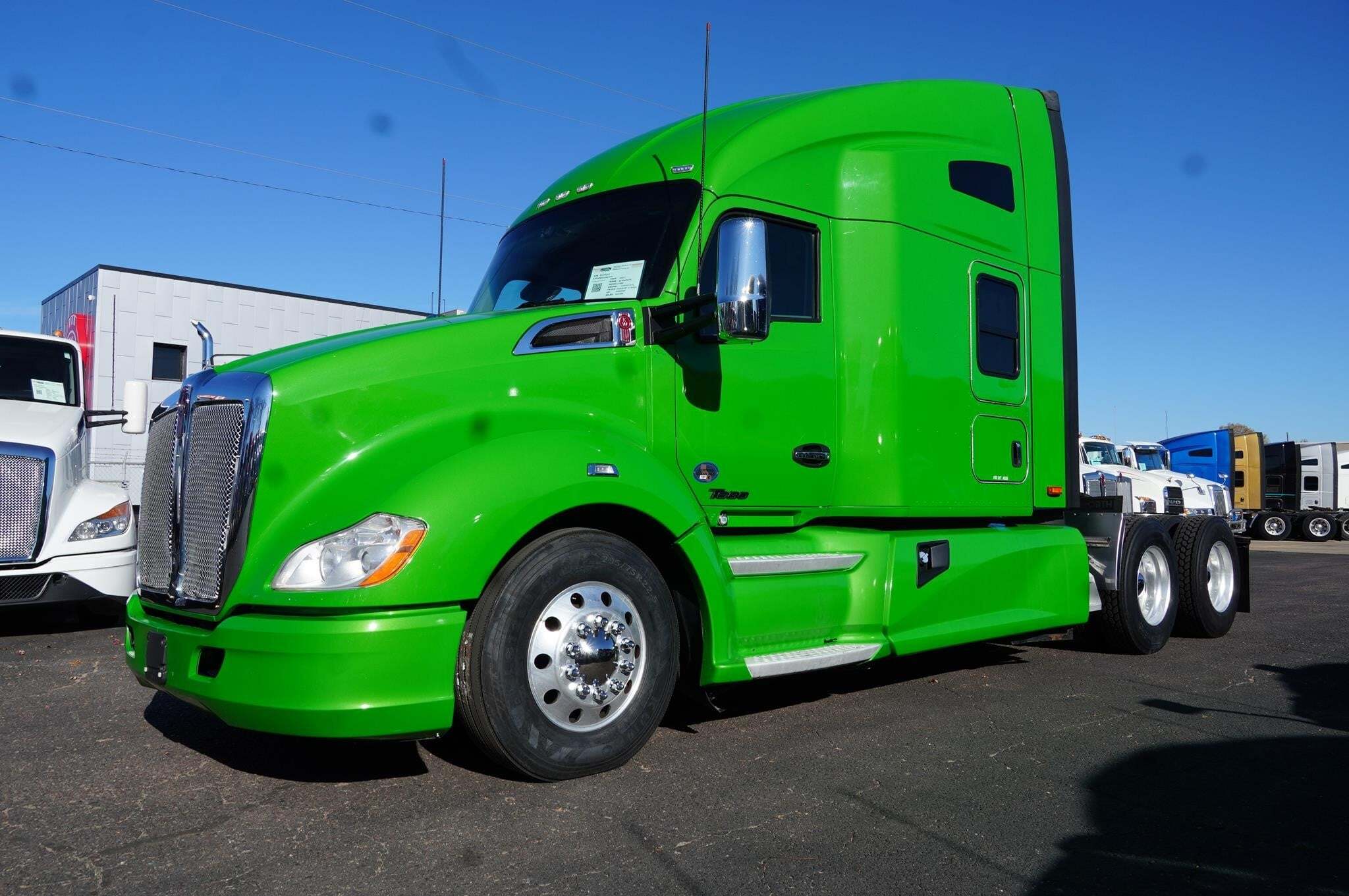 2022 KENWORTH T680 in Sioux Falls, SD