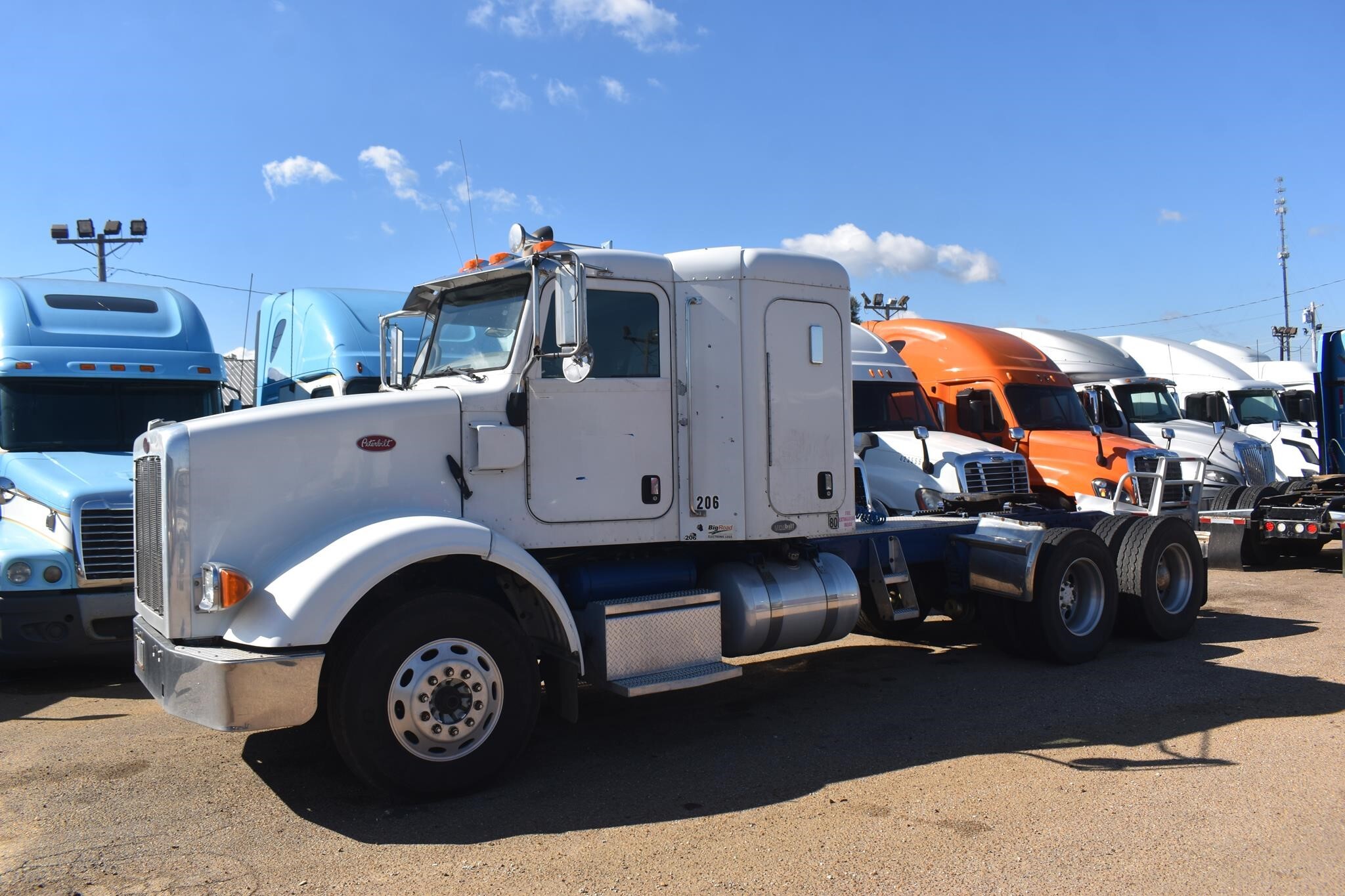 2008 PETERBILT 365 in Covington, TN