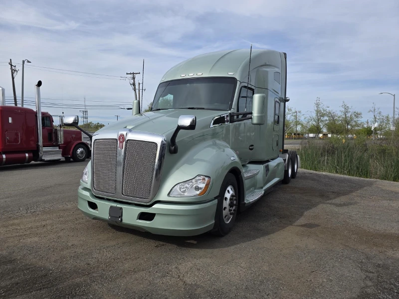 2021 KENWORTH T680