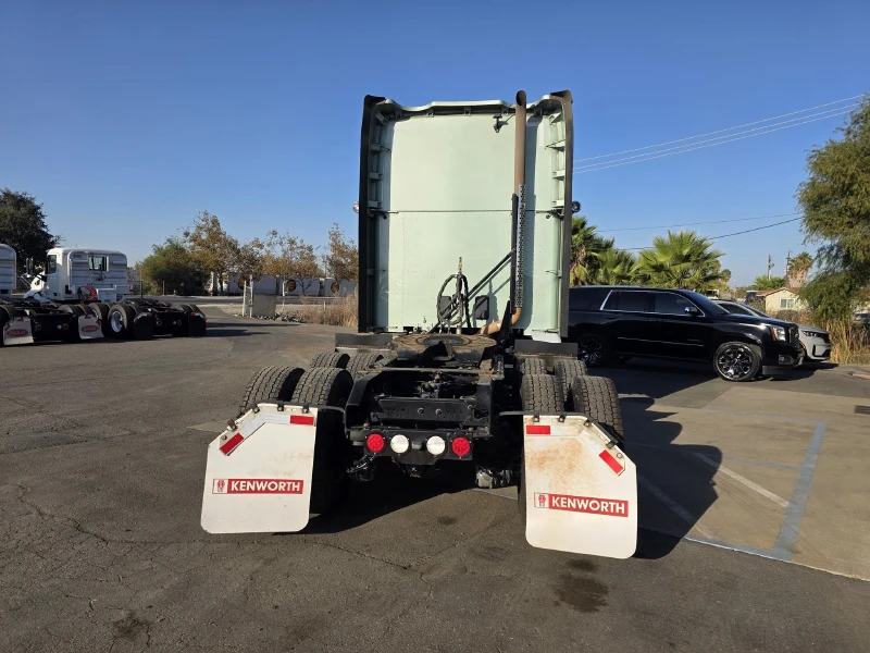 2021 KENWORTH T680