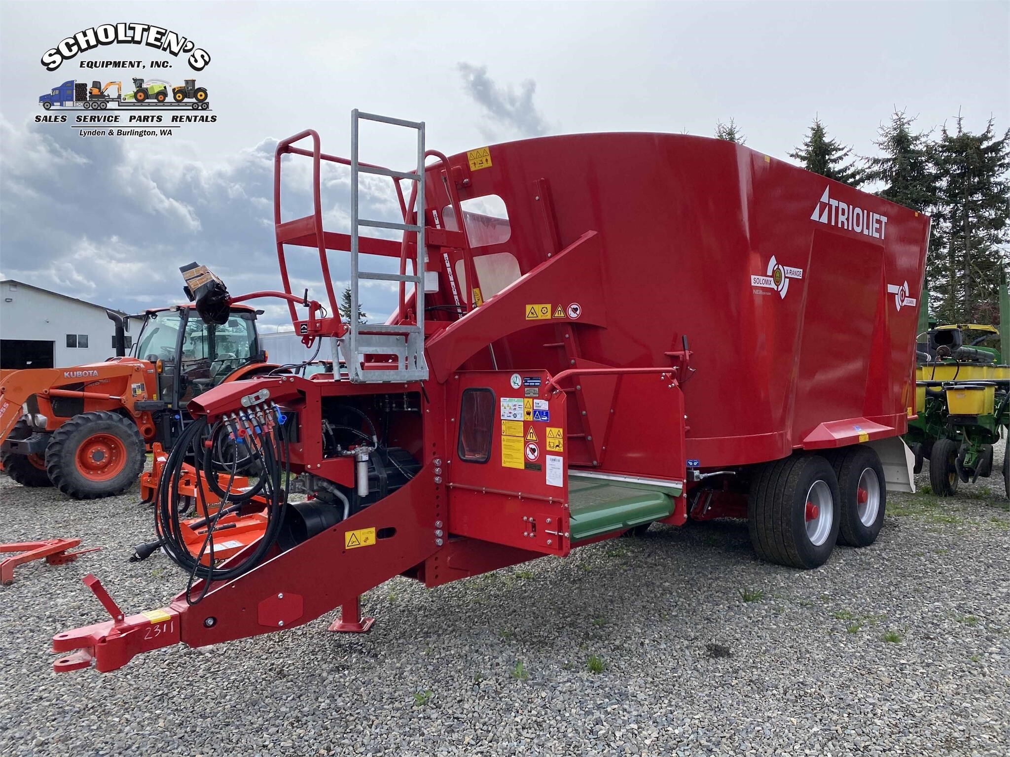 2021 TRIOLIET SOLOMIX 2-2400L VLX-B-T in Lynden, WA