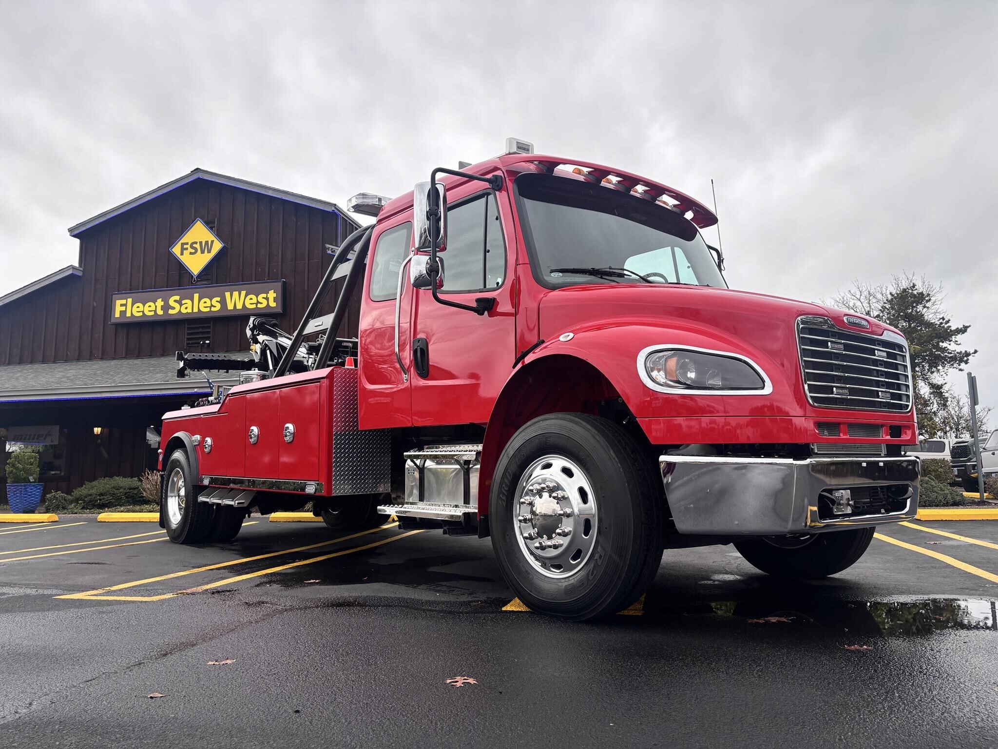 2024 FREIGHTLINER BUSINESS CLASS M2 106 in Woodburn, OR