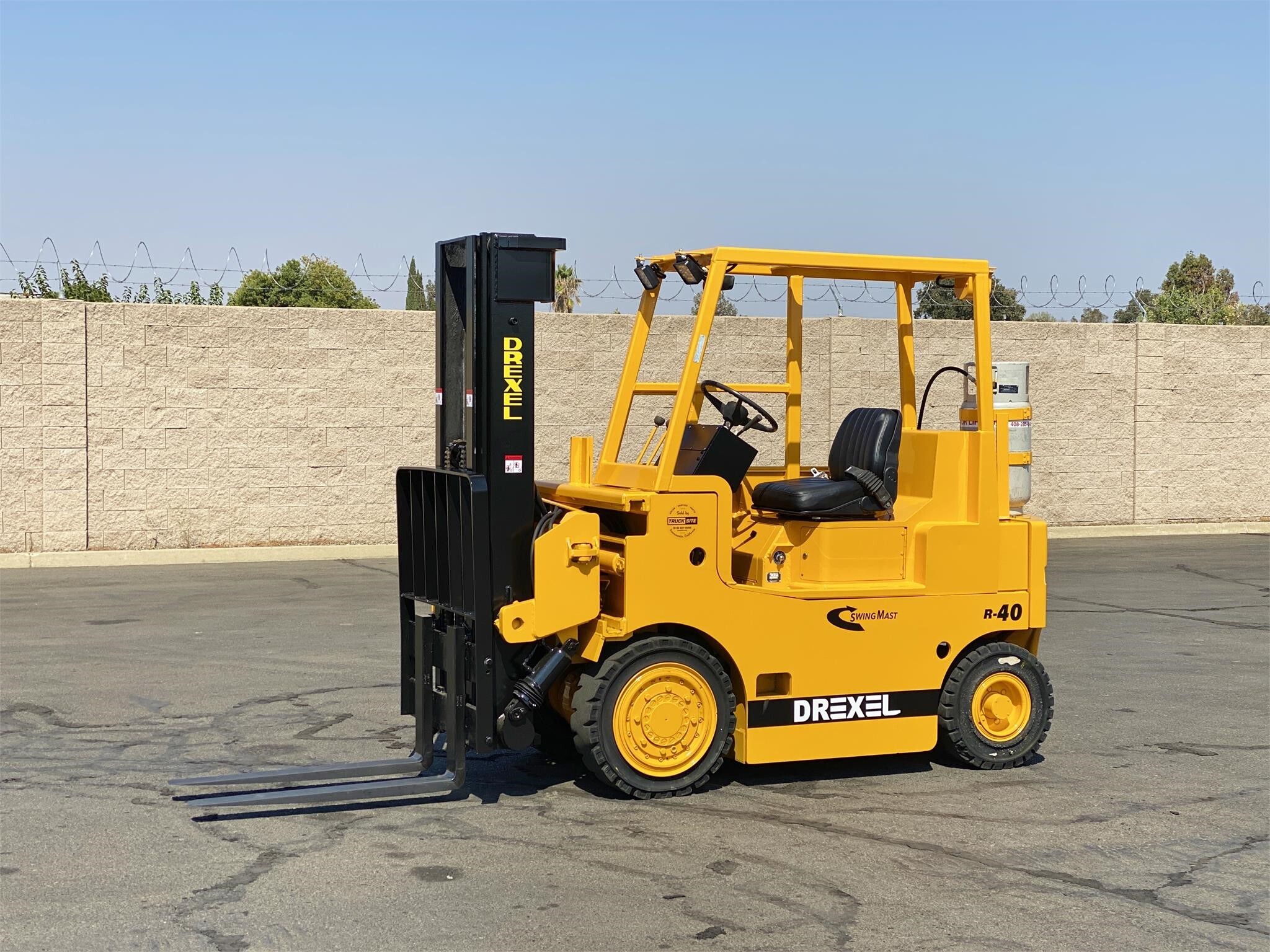 2002 DREXEL R40SL in Sacramento, CA