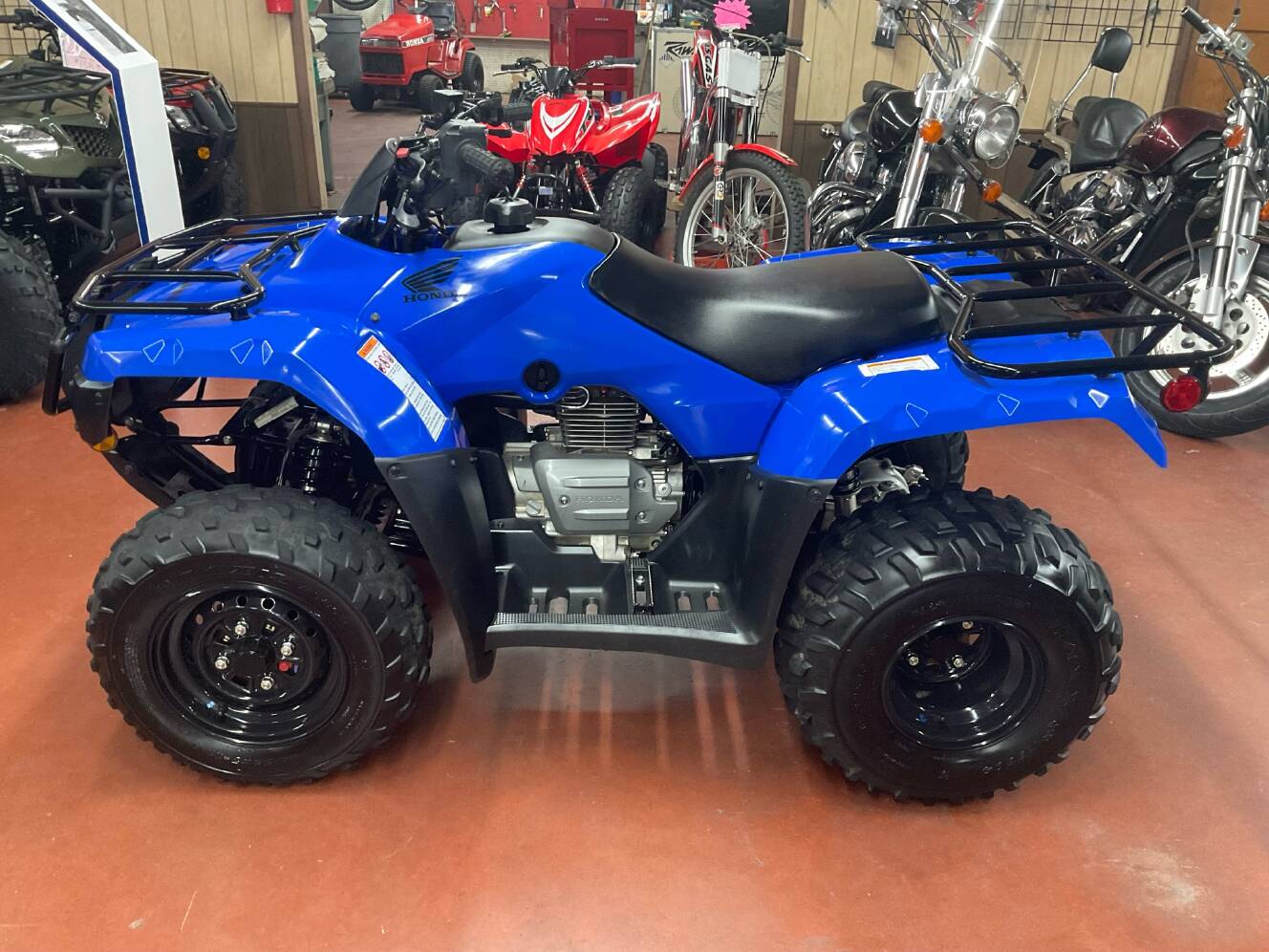 A photo of this 2023 Honda FourTrax Recon ES