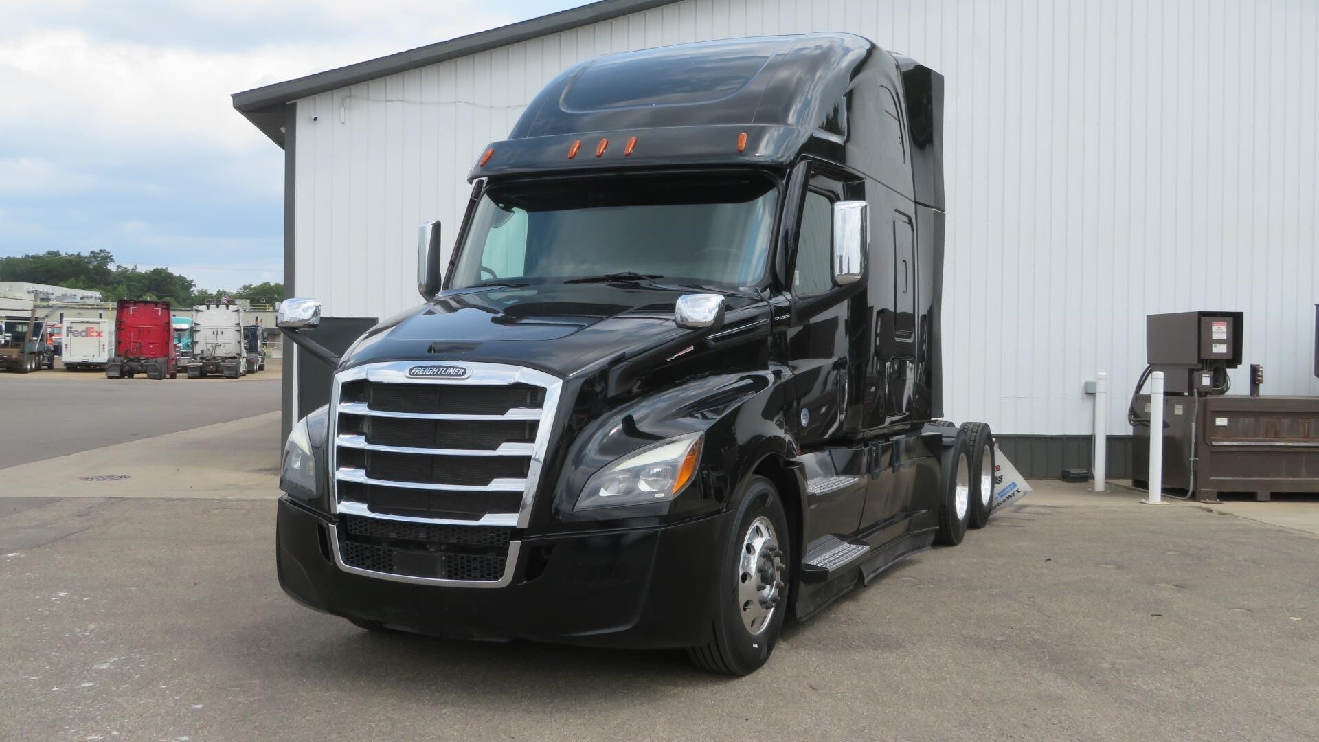 2022 FREIGHTLINER CASCADIA 126 in Grand Rapids, MI