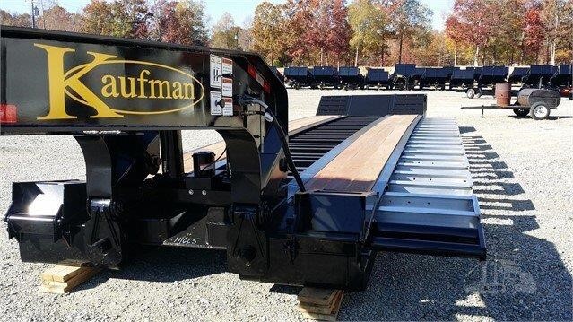 2022 KAUFMAN 35 TON AG TRAILER in Vermillion, ME