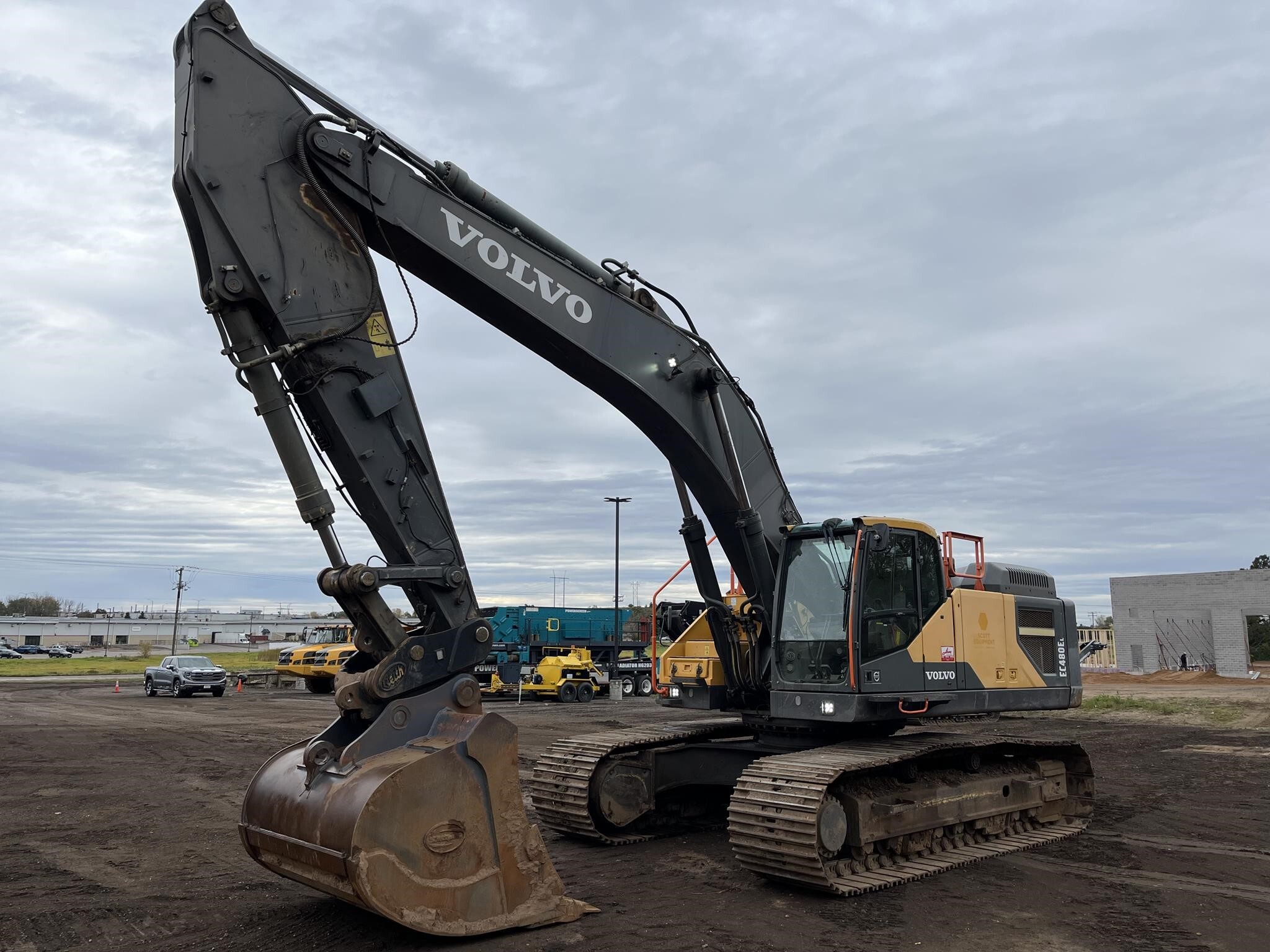 2017 VOLVO EC480EL in Butler, WI