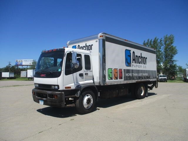 2009 GMC T7500 in Saint Cloud, MN