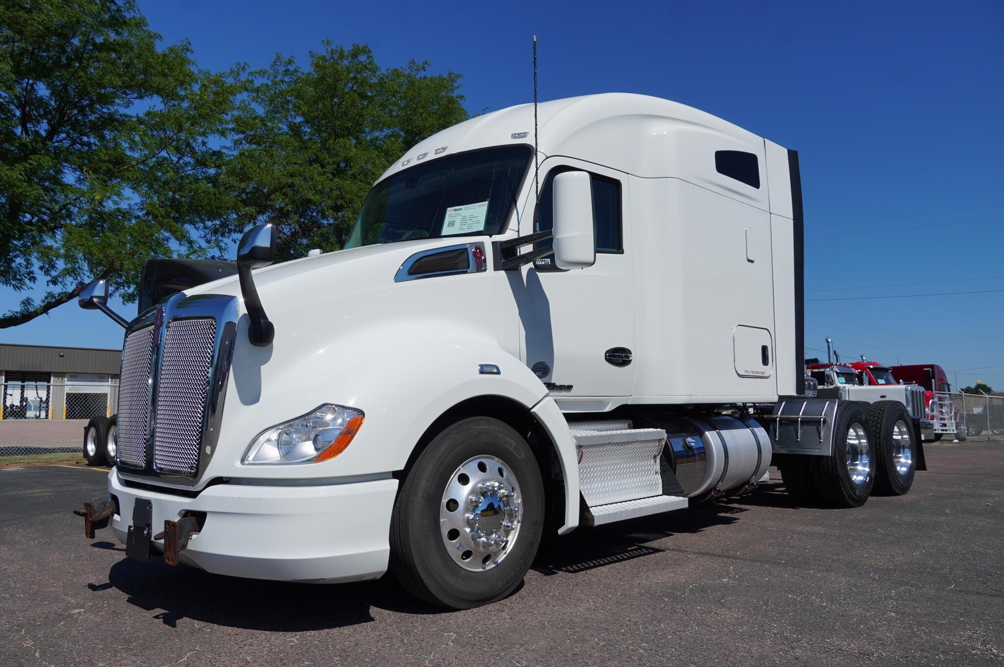 2022 KENWORTH T680 in Sioux Falls, SD