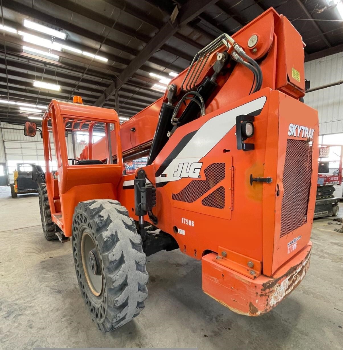 2015 SKY TRAK 10054 in Nashville, TN