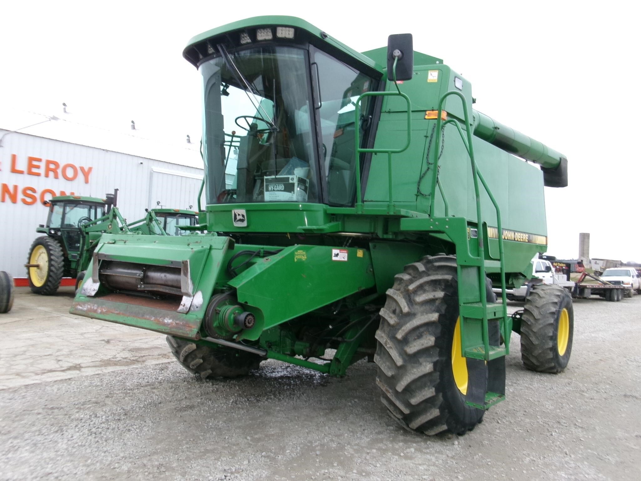 1989 JOHN DEERE 9400 in Marlette, MI