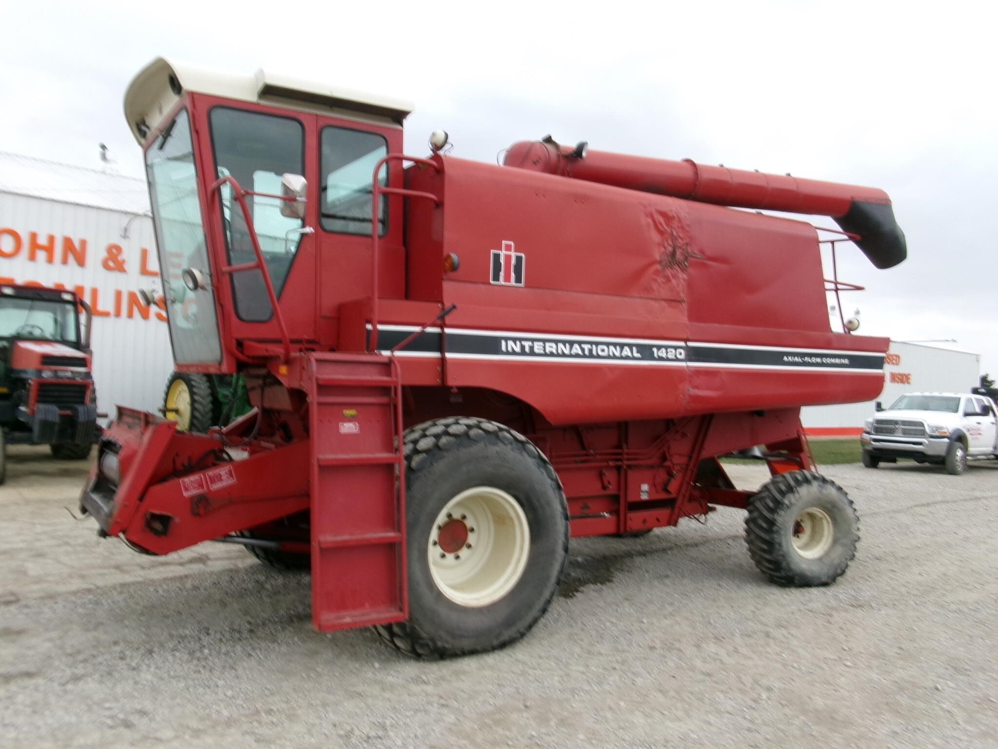 1981 INTERNATIONAL 1420 in Marlette, MI