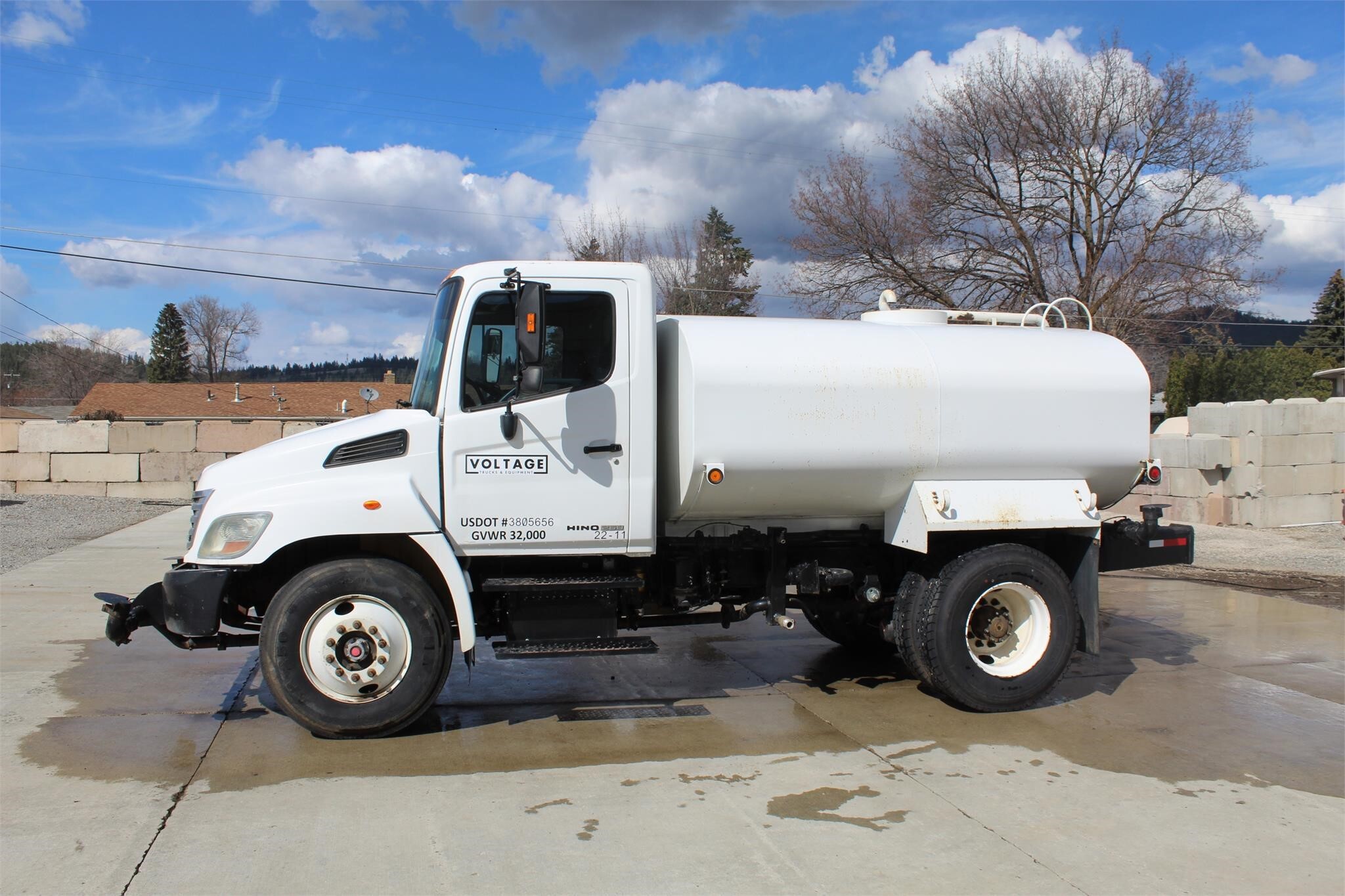 2006 HINO 268 in Spokane, WA