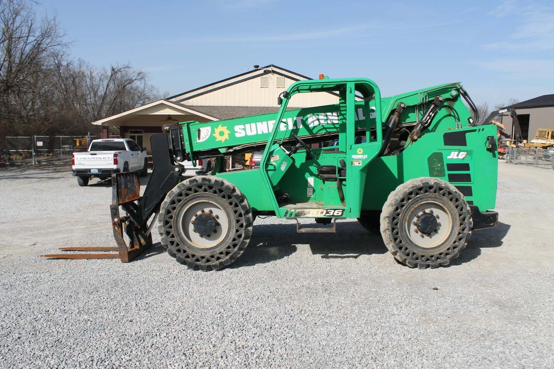 2017 SKY TRAK 6036 in Pleasureville, KY
