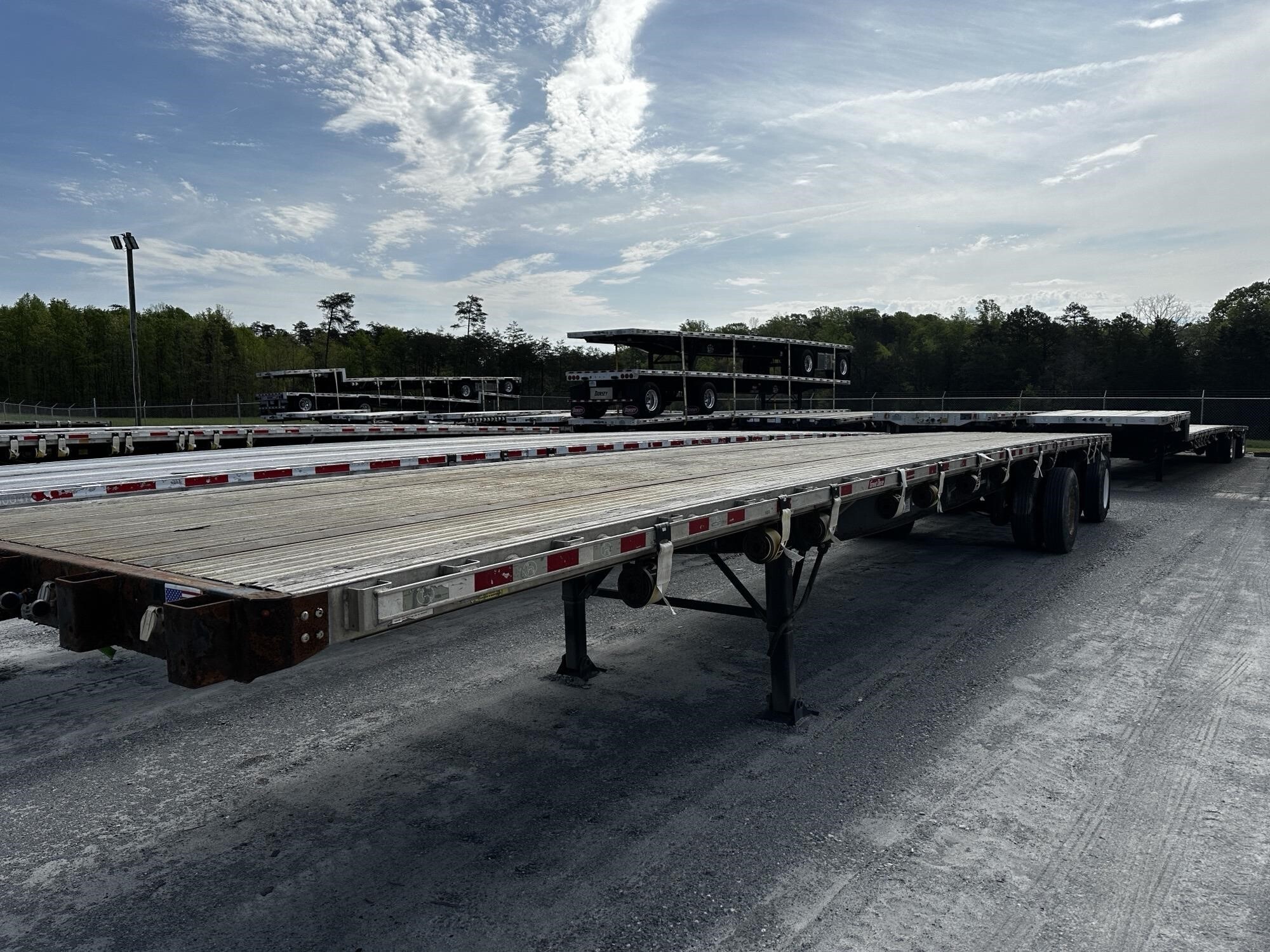 2014 GREAT DANE 48' X 102" X COMBO FLATBED in Rustburg, VA
