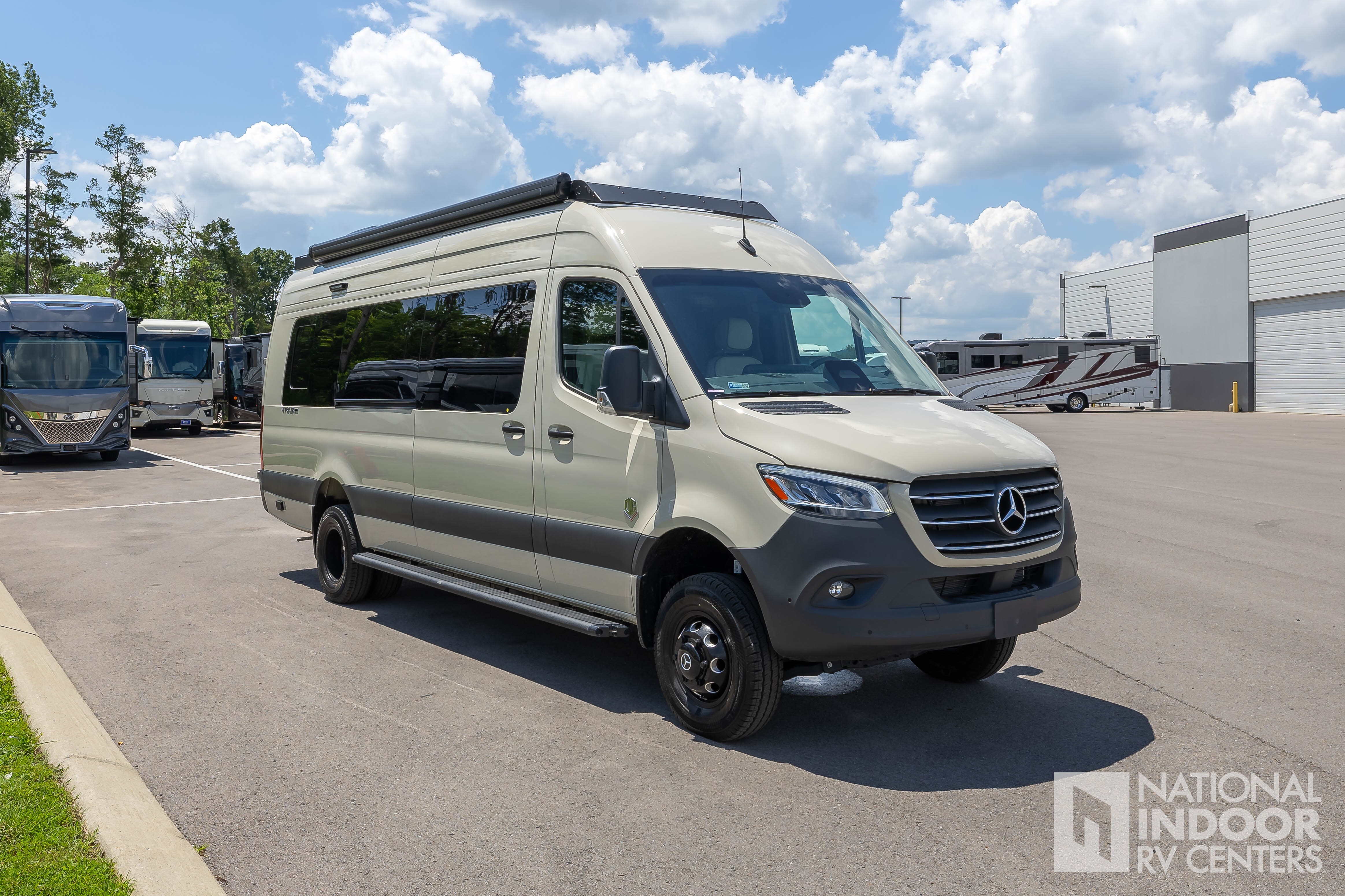 2027 Ogv Luxury Coach V-Tour 5RLA in las vegas NV