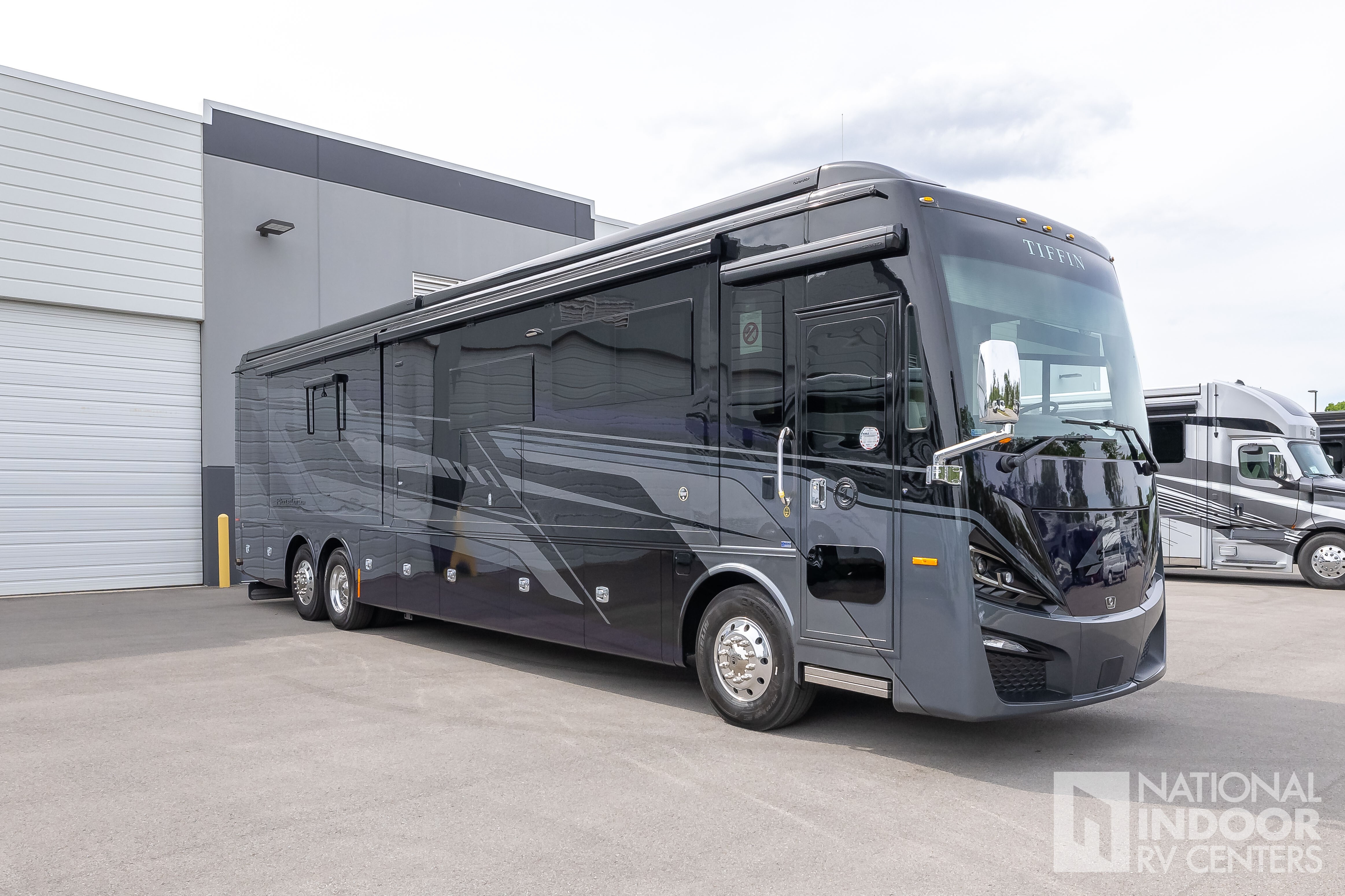 2027 Tiffin Motorhomes Phaeton 44OH in las vegas NV