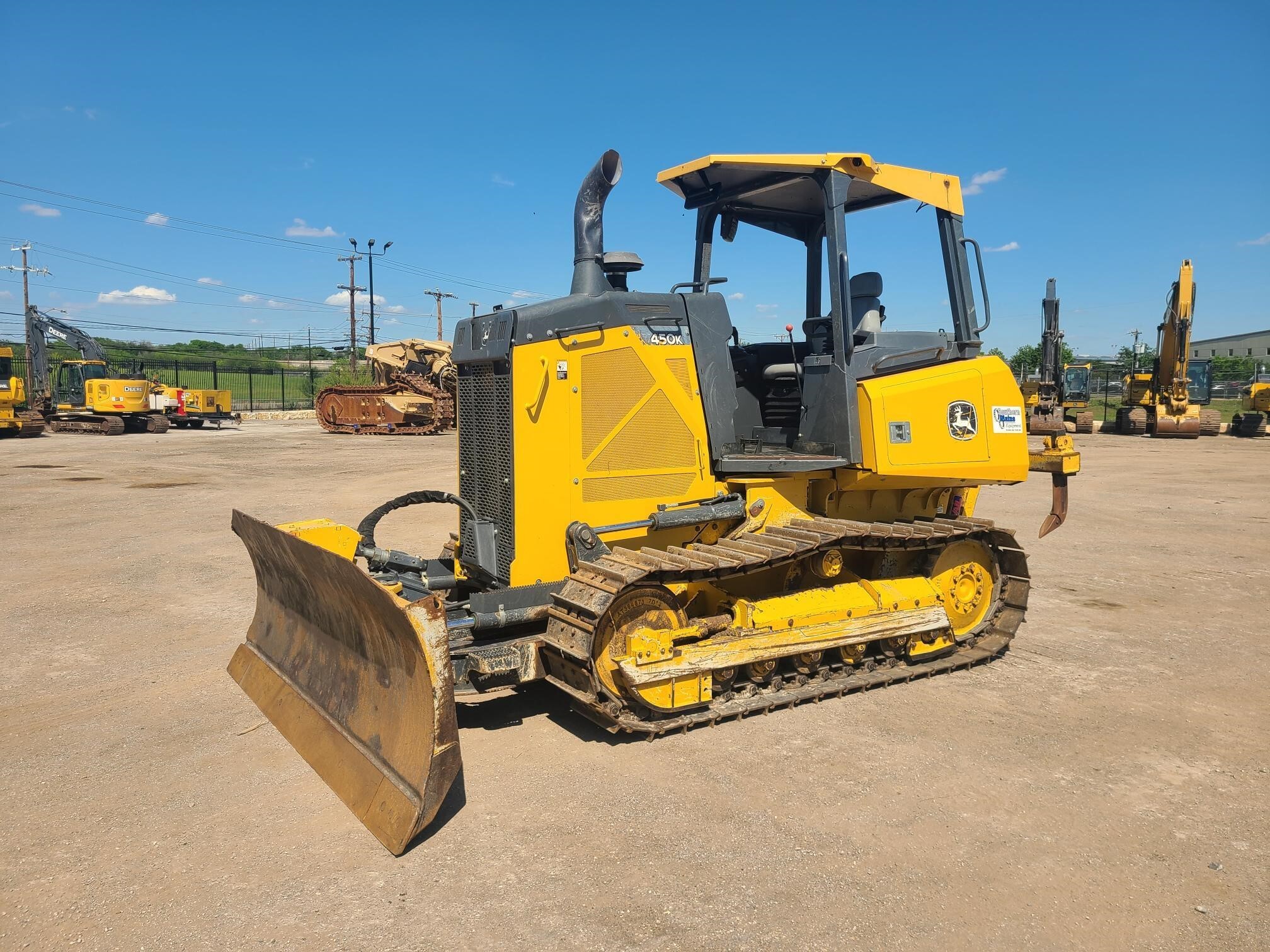 2017 DEERE 450K in San Antonio, TX