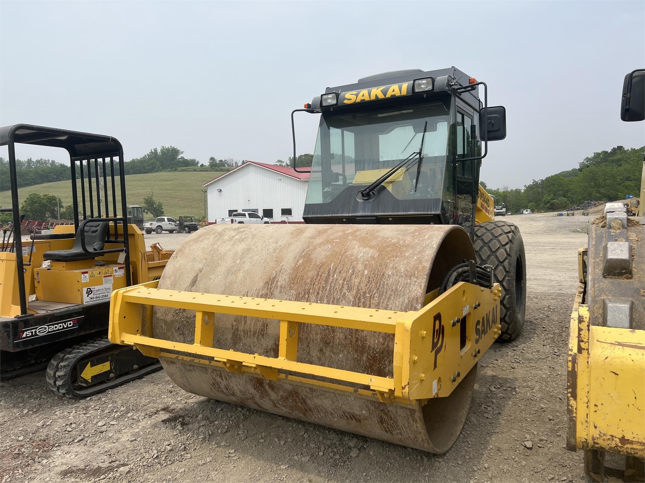 2020 SAKAI SV544D in Cadiz, OH